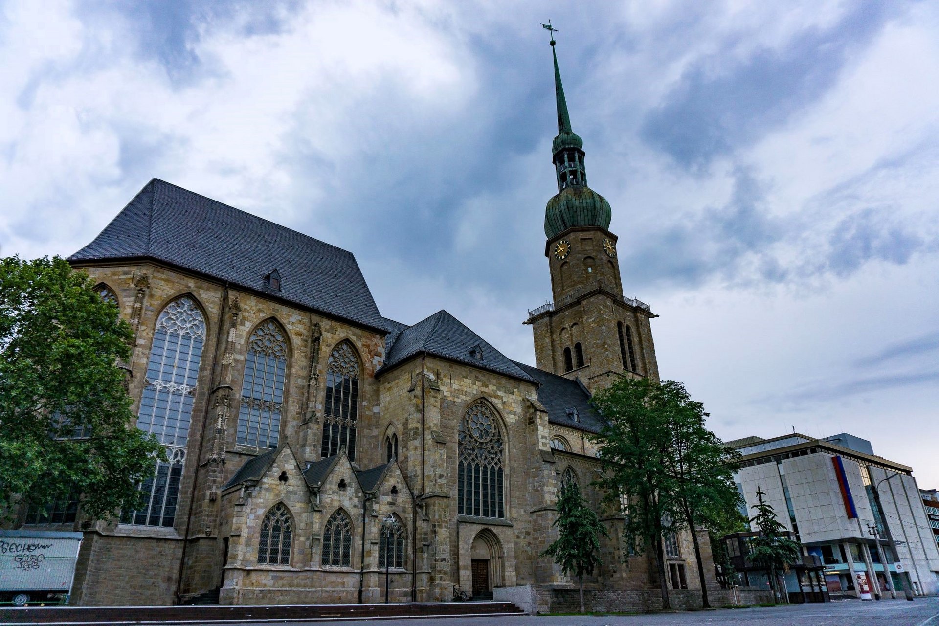 Zu ist die Reinoldikirche in Dortmund. 